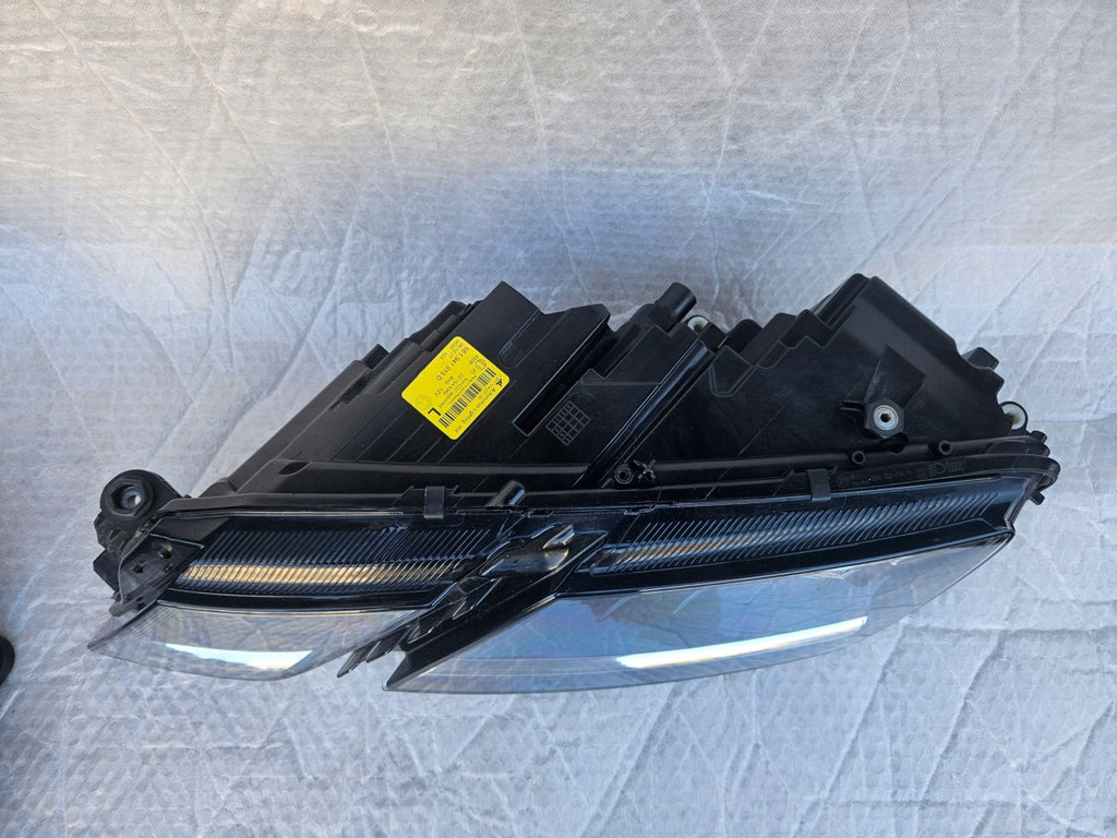 Frontscheinwerfer Skoda Octavia III Ein Satz Scheinwerfer Headlight SCH2106173448yf