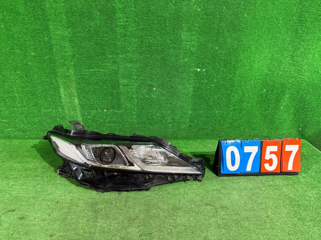 Frontscheinwerfer Toyota Camry 81110-33A20NR757 Rechts Scheinwerfer Headlight SCH2547559852kz