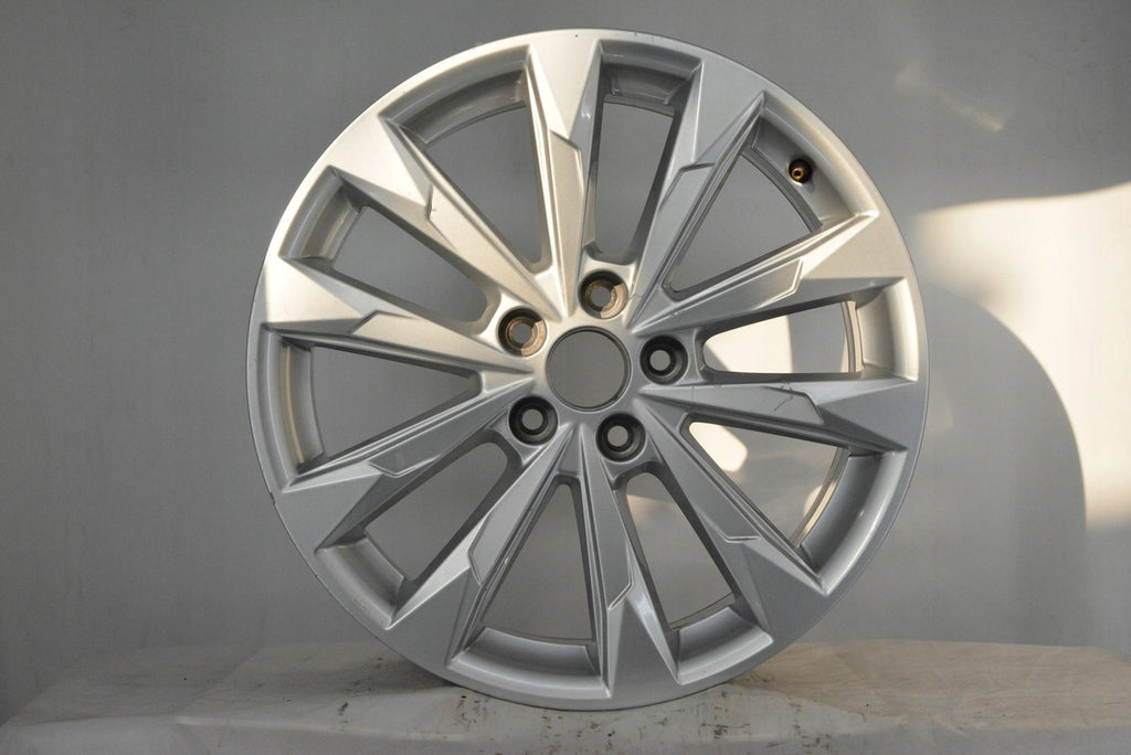 1x Alufelge 18 Zoll 7.0" 5x112 43ET Glanz Silber 83A601025G Audi Rim Wheel