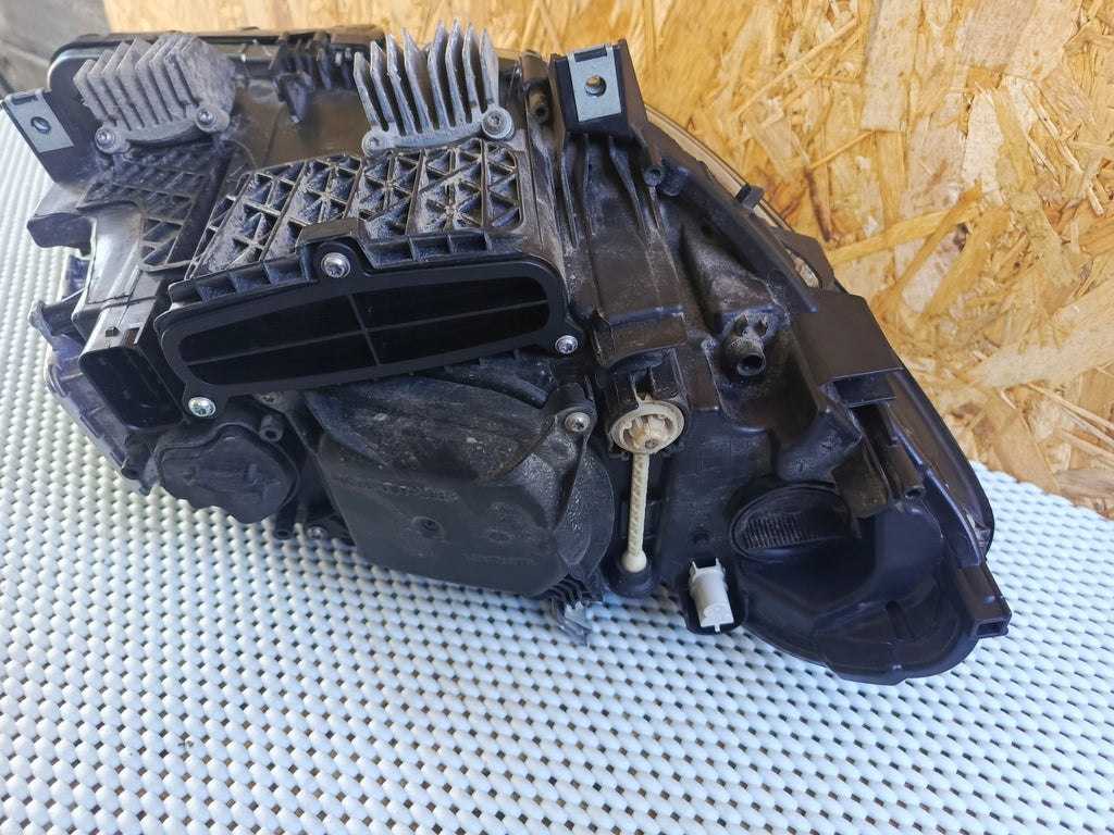 Frontscheinwerfer BMW 5 F11 F10 1ELO11087-21 Bi-Xenon Rechts oder Links SCH9001748750jf