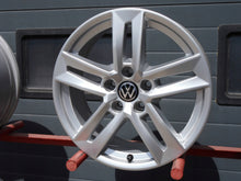 Laden Sie das Bild in den Galerie-Viewer, 4x Alufelge 17 Zoll 7.0" 5x112 42ET 8W0601025 Audi A4 B9 B6 Rim Wheel FEL3608200536zz