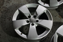 Laden Sie das Bild in den Galerie-Viewer, 4x Alufelge 17 Zoll 7.0" 5x112 47ET Glanz Silber 8S0601025J- Audi Tt Rim Wheel FEL4113746042aq