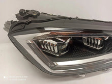 Laden Sie das Bild in den Galerie-Viewer, Frontscheinwerfer VW Sportsvan 517941114A LED Rechts Scheinwerfer Headlight