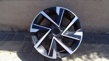 Laden Sie das Bild in den Galerie-Viewer, 1x Alufelge 16 Zoll 6.5" 4x108 38ET Glanz Grau 9847228980 Opel Corsa F Rim Wheel FEL6997814882wf