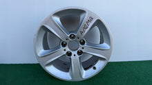 Load image into Gallery viewer, 1x Alufelge 17 Zoll 8.0" 5x120 47ET 6762300 BMW E88 E82 E87 Rim Wheel FEL6567304511cs