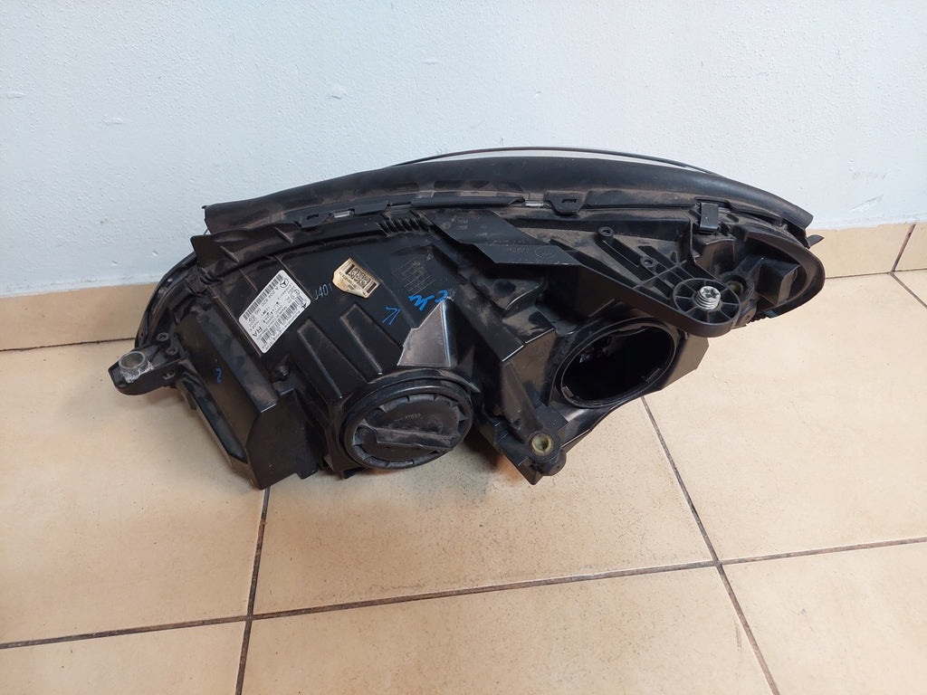 Frontscheinwerfer Mercedes-Benz W204 A2048209559 A2048209659 Ein Satz Headlight SCH4606940017yv