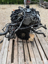 Load image into Gallery viewer, Motor Audi Seat Skoda VW I BWA AXX 2.0 TFSI 172TKm Benzin Engine Komplett MOT2242212497ft