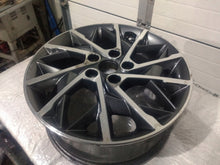 Load image into Gallery viewer, 1x Alufelge 17 Zoll 7.0" 5x114.3 53ET Matt Silber 52910-F2CA0 Hyundai Elantra FEL1723378910ab