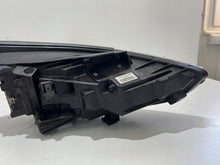Laden Sie das Bild in den Galerie-Viewer, Frontscheinwerfer Hyundai I30 III 92102-S0100 Full LED Ein Satz Headlight SCH9983936223if
