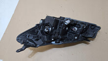 Load image into Gallery viewer, Frontscheinwerfer Toyota Yaris Rechts Scheinwerfer Headlight