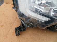 Load image into Gallery viewer, Frontscheinwerfer Renault Master III 260105567R Rechts Scheinwerfer Headlight