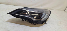 Laden Sie das Bild in den Galerie-Viewer, Frontscheinwerfer Opel Astra K 39081893 39081892 Ein Stück (Rechts oder Links) SCH8703421940gr