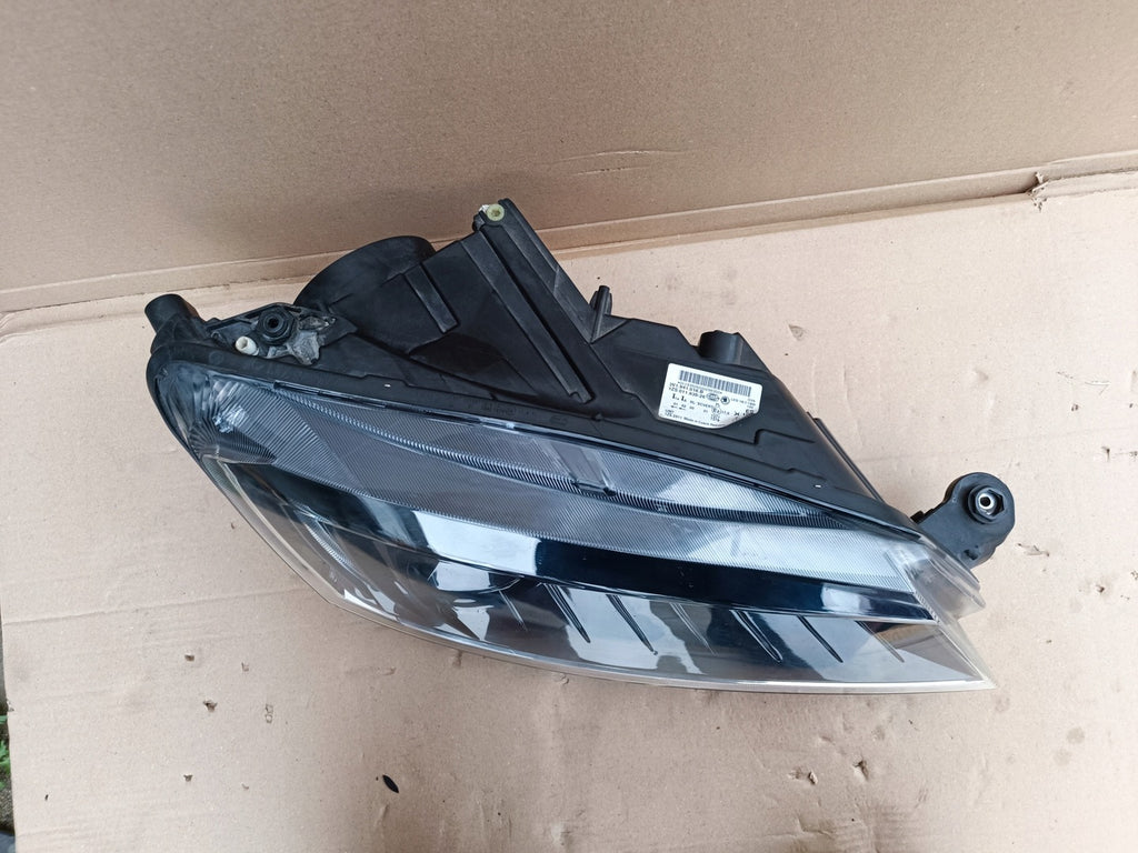 Frontscheinwerfer Skoda Superb III 3V1941016B Xenon Rechts Headlight