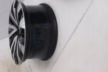 Load image into Gallery viewer, 1x Alufelge 18 Zoll 8.0" 5x112 25ET 7G0601025M VW Rim Wheel FEL4539975938wb