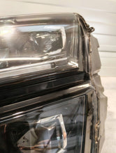 Laden Sie das Bild in den Galerie-Viewer, Frontscheinwerfer Skoda Karoq 57B941015DKOD LED Links Scheinwerfer Headlight SCH9371292587zn