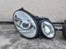 Laden Sie das Bild in den Galerie-Viewer, Frontscheinwerfer Mercedes-Benz W211 Bi-Xenon Rechts Scheinwerfer Headlight SCH9925739977ry