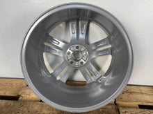 Load image into Gallery viewer, 1x Alufelge 19 Zoll 8.5" 5x108 55ET Glanz Silber GX73-1007-PB Jaguar Xe X760 FEL4408884650mj