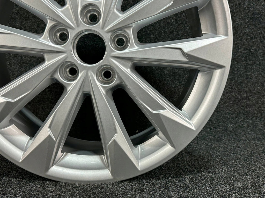 1x Alufelge 18 Zoll 7.0" 5x112 43ET Glanz Silber 83A601025G Audi Q3 Rim Wheel FEL6712443455bz