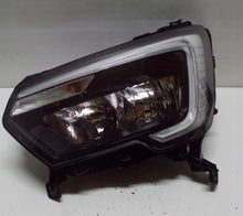 Laden Sie das Bild in den Galerie-Viewer, Frontscheinwerfer Renault Master III 260607867R 0021113005 Links Headlight SCH3734969420ys