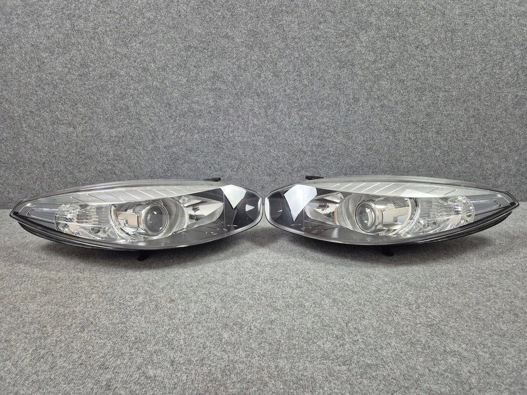 Frontscheinwerfer Renault Fluence 260606836R Vorderseite Scheinwerfer Headlight SCH8307894035if