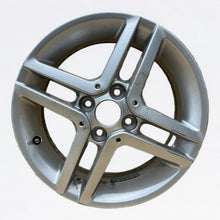 Laden Sie das Bild in den Galerie-Viewer, 1x Alufelge 15 Zoll 5.5&quot; 4x100 A4534016101, 403005577R Mercedes-Benz Rim Wheel