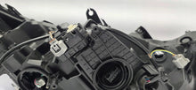 Laden Sie das Bild in den Galerie-Viewer, Frontscheinwerfer Toyota V LED Links Scheinwerfer Headlight SCH7424405655zq