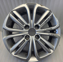 Load image into Gallery viewer, 1x Alufelge 16 Zoll 7.0" 4x108 29ET Glanz Silber 9670053177 Citroën C4 Ii FEL7758223558me