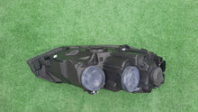 Laden Sie das Bild in den Galerie-Viewer, Frontscheinwerfer VW Polo 2G1941005 Links Scheinwerfer Headlight