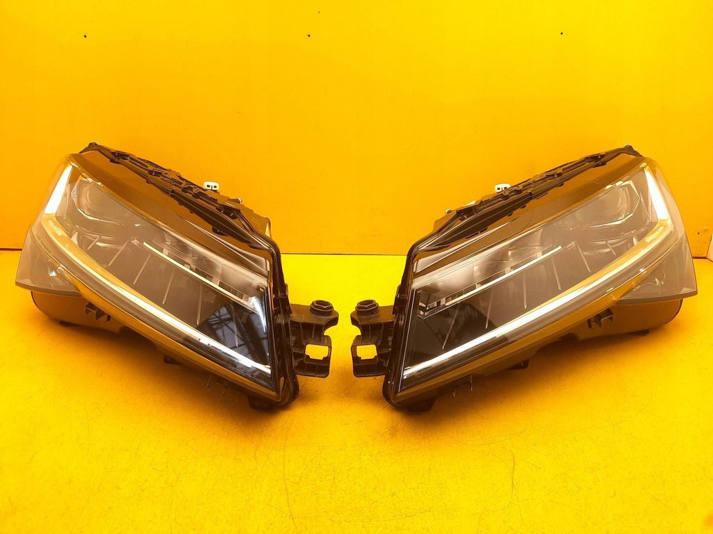 Frontscheinwerfer Skoda Superb III 3V1941016E 3V1941015E Full LED Ein Satz