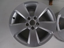 Laden Sie das Bild in den Galerie-Viewer, 1x Alufelge 17 Zoll 7.5&quot; 5x112 Audi A3 Rim Wheel