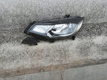 Load image into Gallery viewer, Frontscheinwerfer Honda Jazz IV Links Scheinwerfer Headlight