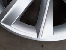 Load image into Gallery viewer, 1x Alufelge 17 Zoll 6.5" 5x100 40ET Glanz Silber 657601025 Skoda Scala Rim Wheel FEL3308781025vs