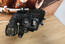 Laden Sie das Bild in den Galerie-Viewer, Frontscheinwerfer Mercedes-Benz W205 A2059066006 LED Rechts Headlight SCH2720832826wi