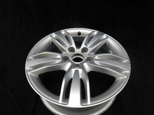 Load image into Gallery viewer, 1x Alufelge 17 Zoll 6.5&quot; 5x112 33ET Glanz Silber 8U0601025E Audi Q3 Rim Wheel