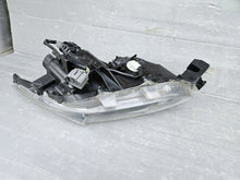 Laden Sie das Bild in den Galerie-Viewer, Frontscheinwerfer Mazda III BHR151040 LED Links Scheinwerfer Headlight