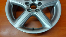 Load image into Gallery viewer, 1x Alufelge 17 Zoll 7.0" 5x114.3 45ET Glanz Silber 42611 Toyota Corolla Avensis FEL7898506073jh