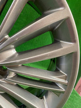 Laden Sie das Bild in den Galerie-Viewer, 1x Alufelge 17 Zoll 7.0&quot; 5x114.3 50ET 52910-J9200 Hyundai Kona Rim Wheel