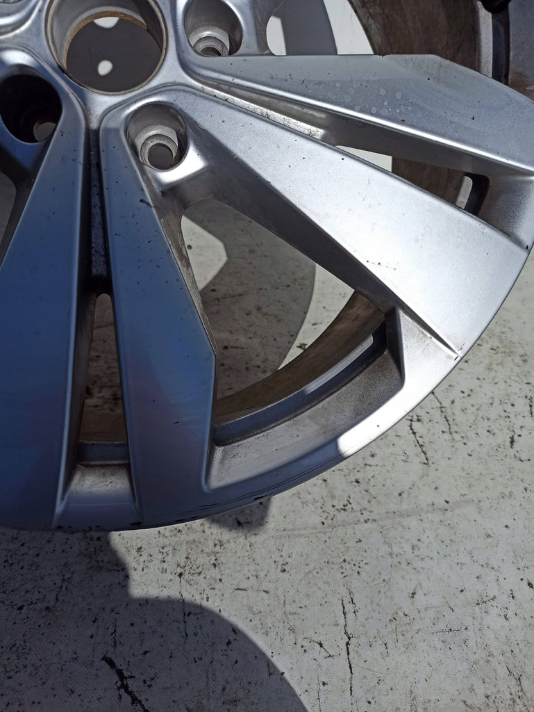 1x Alufelge 19 Zoll 8.0" 5x112 45ET 11A071499 VW Id.4 Rim Wheel