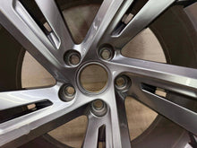 Load image into Gallery viewer, 1x Alufelge 19 Zoll 8.5" 5x112 38ET Glanz Silber 5NA601025AG VW Tiguan Rim Wheel FEL1951149779gw