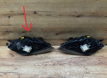 Load image into Gallery viewer, Frontscheinwerfer Volvo V40 31420007 Links Scheinwerfer Headlight SCH4096589642vw