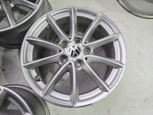 Load image into Gallery viewer, 4x Alufelge 16 Zoll 7.0" 5x112 52ET 6775618 BMW 4 Caddy V Golf VII Touran FEL9805843205qy