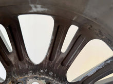 Load image into Gallery viewer, 1x Alufelge 15 Zoll FA946 FA2143 Mitsubishi Space Star Rim Wheel FEL6363441440nt