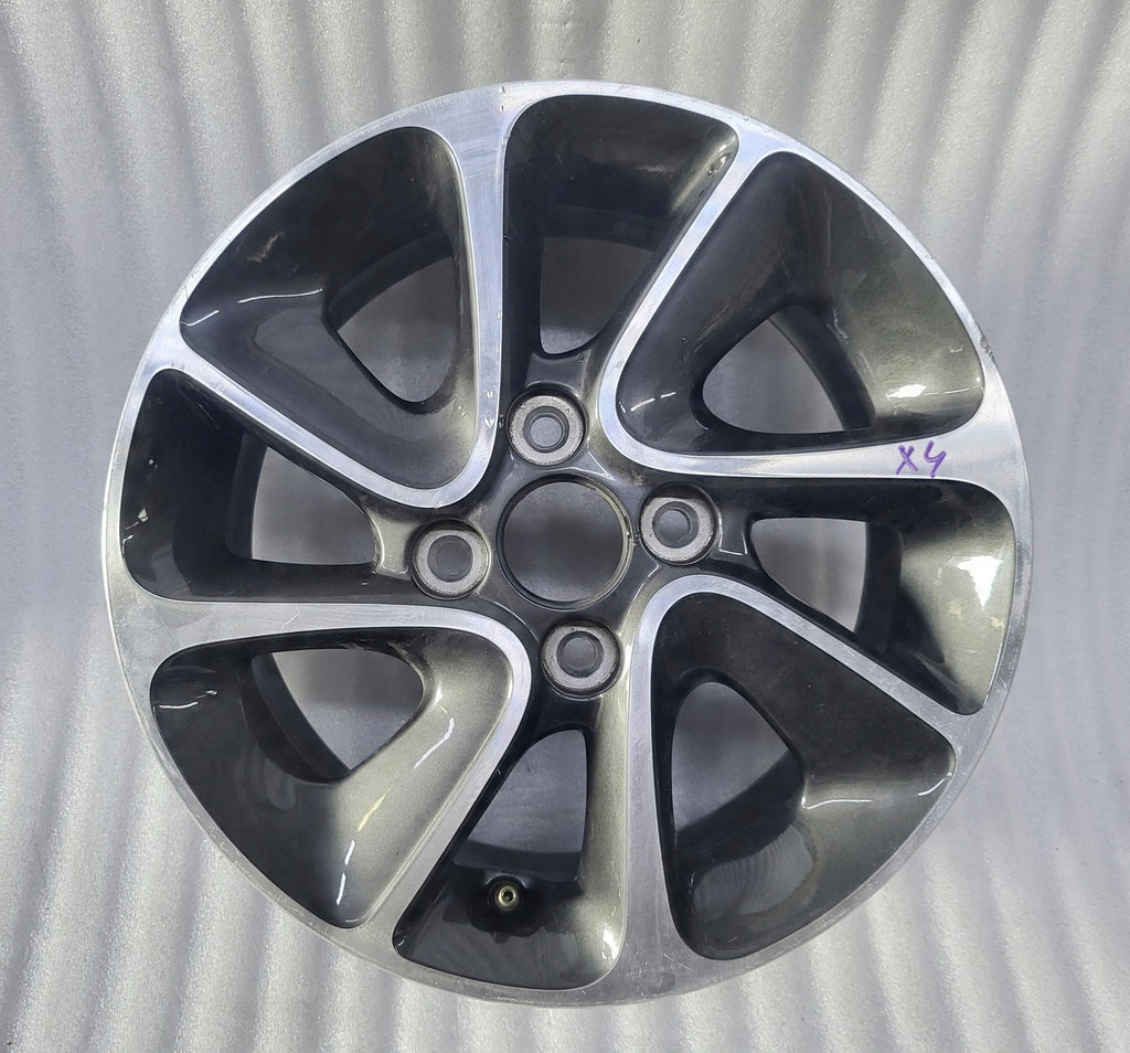 1x Alufelge 14 Zoll 5.5" 4x100 47ET Glanz Graphit 52910-B9500 Hyundai I10 Mg