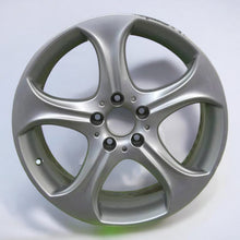 Laden Sie das Bild in den Galerie-Viewer, 1x Alufelge 18 Zoll 8.5&quot; 5x112 56ET A2054010700 Mercedes-Benz W205 Rim Wheel