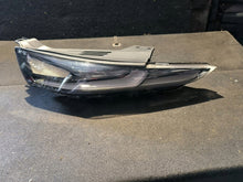 Load image into Gallery viewer, Frontscheinwerfer Hyundai Santa I Fe IV 92207-S1000 LED Rechts oder Links SCH1059548065fb