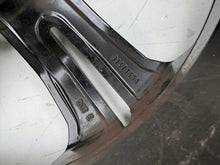 Load image into Gallery viewer, 1x Alufelge 19 Zoll 7.5" 5x108 50 5ET 31471556 Volvo Rim Wheel