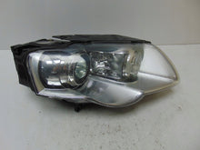 Laden Sie das Bild in den Galerie-Viewer, Frontscheinwerfer VW Passat 3C0941752K 89915540 Xenon Rechts Headlight