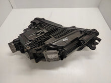Laden Sie das Bild in den Galerie-Viewer, Frontscheinwerfer Skoda Superb III 3V1941016D Full LED Rechts Headlight