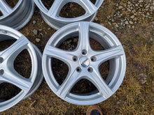 Laden Sie das Bild in den Galerie-Viewer, 4x Alufelge 17 Zoll 8.0" 5x112 48ET Glanz Silber 56R7705 Mercedes-Benz W213 FEL3951952015zi