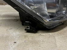 Laden Sie das Bild in den Galerie-Viewer, Frontscheinwerfer Toyota Rav 4 III Rechts Scheinwerfer Headlight SCH7888095233dz